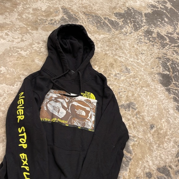 THE NORTH FACE
Base Fall Graphic Hoodie - Men's Size Small - Picture 4 of 10